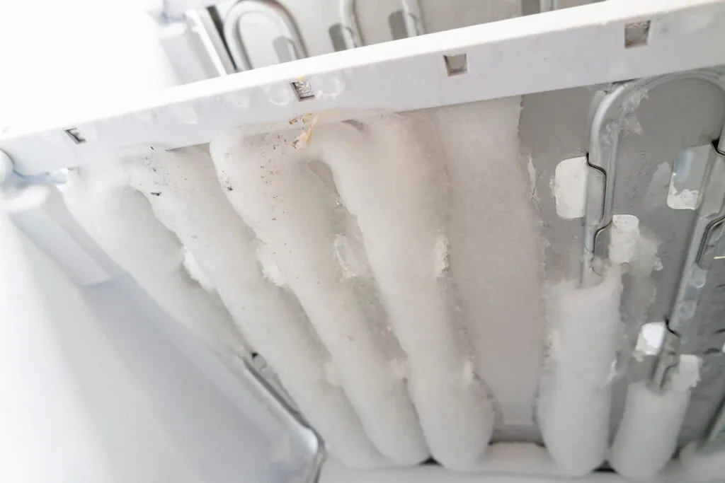 πάγος στο ψυγείο